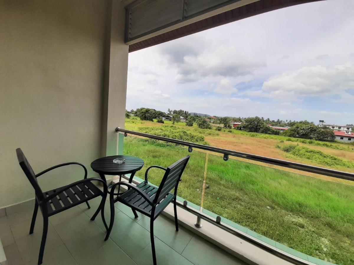Grand Village Inn Pantai Cenang  Dış mekan fotoğraf