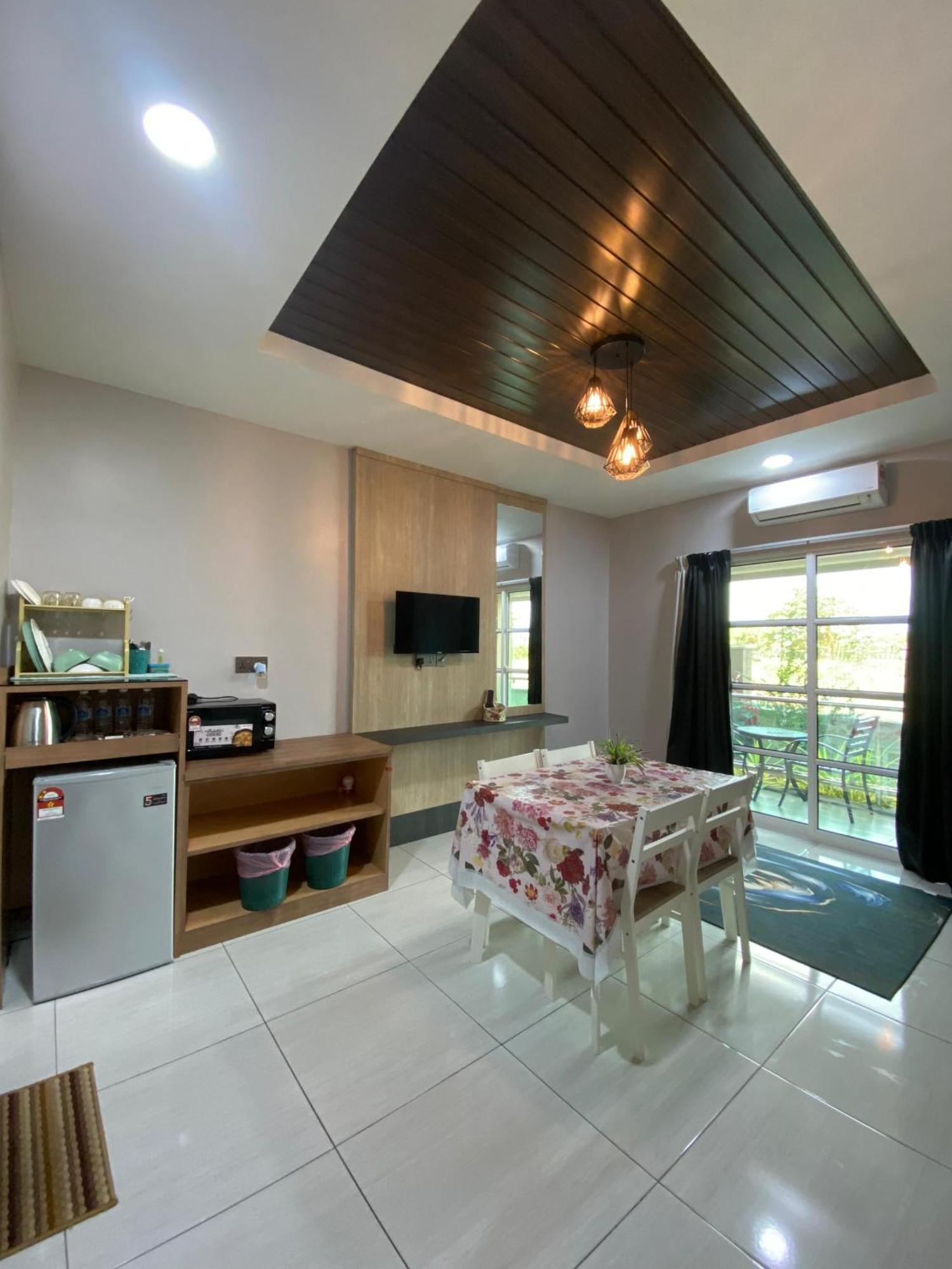 Grand Village Inn Pantai Cenang  Dış mekan fotoğraf