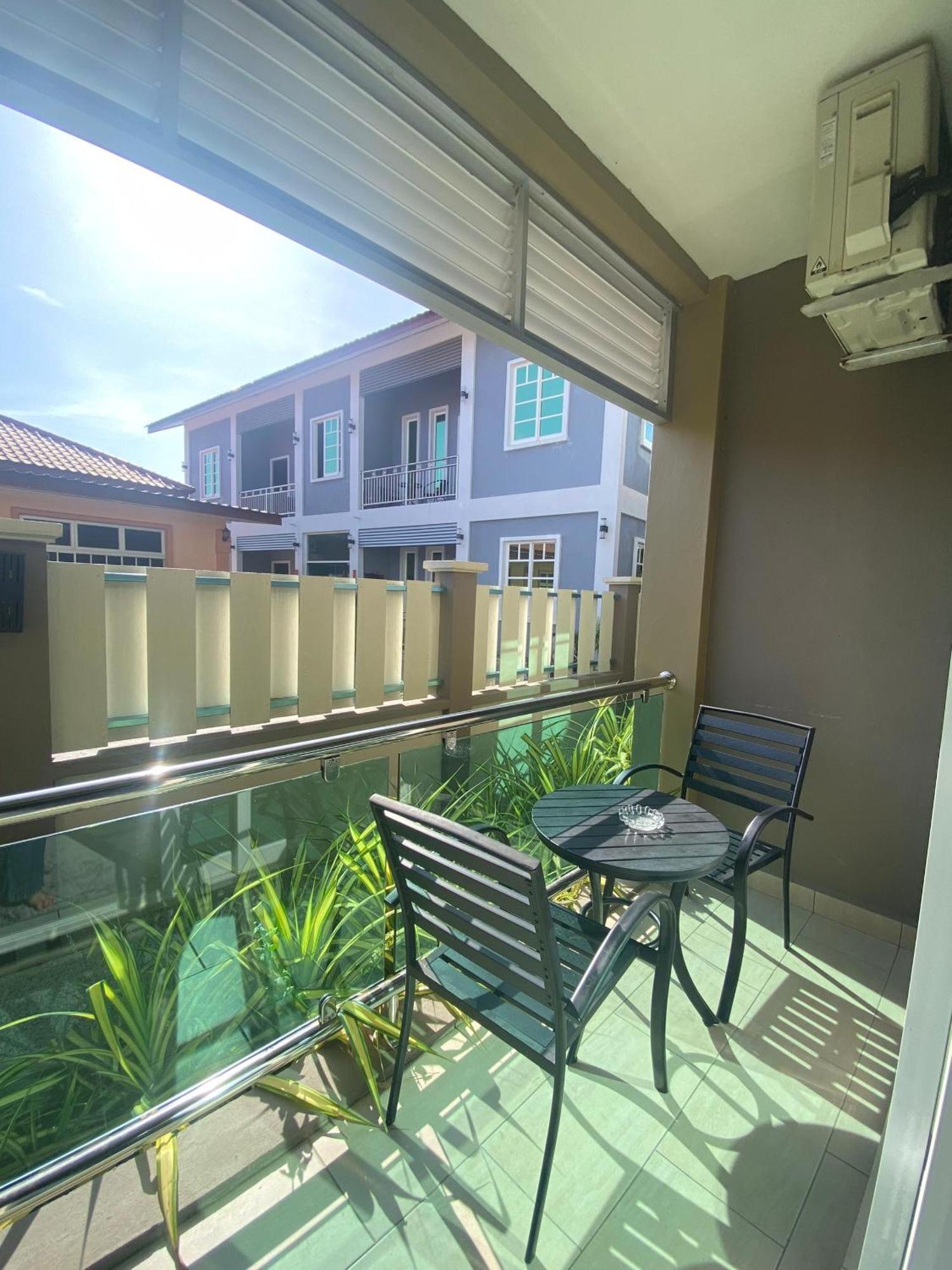 Grand Village Inn Pantai Cenang  Dış mekan fotoğraf