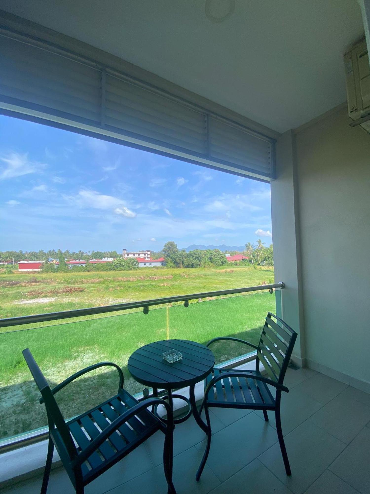 Grand Village Inn Pantai Cenang  Dış mekan fotoğraf