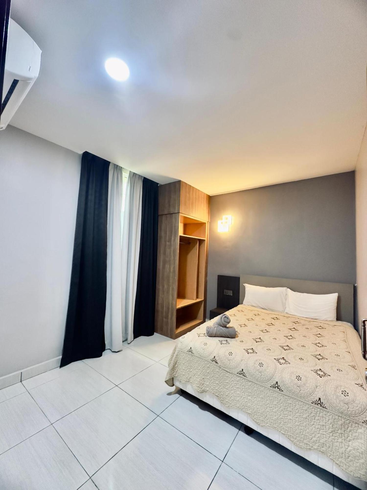 Grand Village Inn Pantai Cenang  Dış mekan fotoğraf